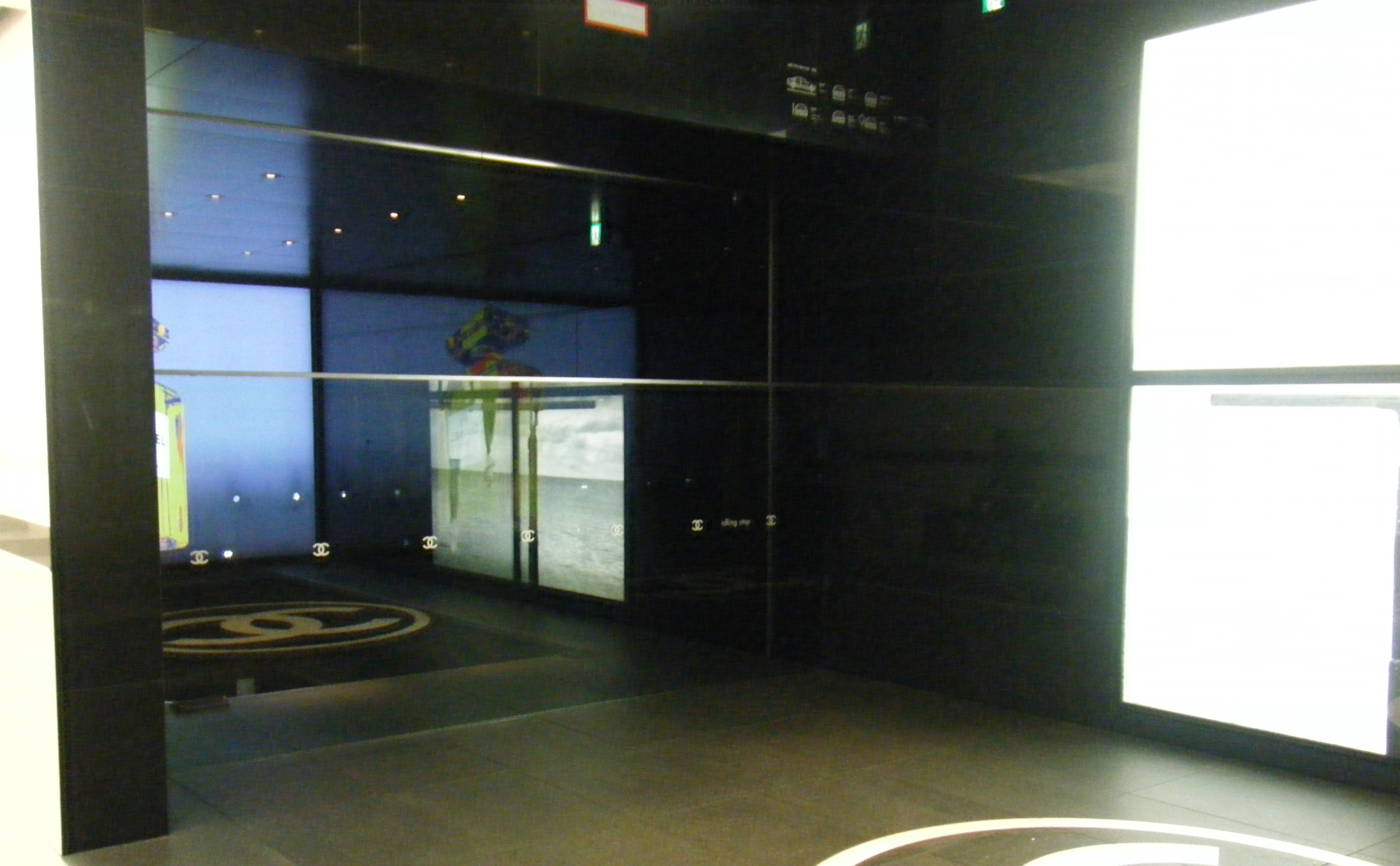 銀座シャネルビル