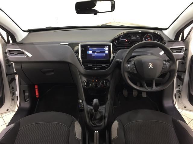 認定中古車入荷のお知らせ