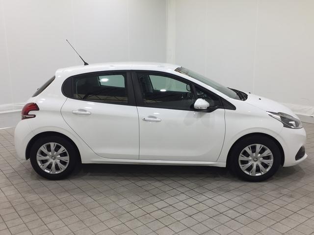 認定中古車入荷のお知らせ