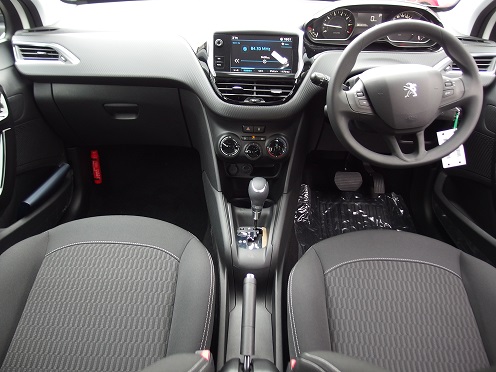 認定中古車入荷のお知らせ