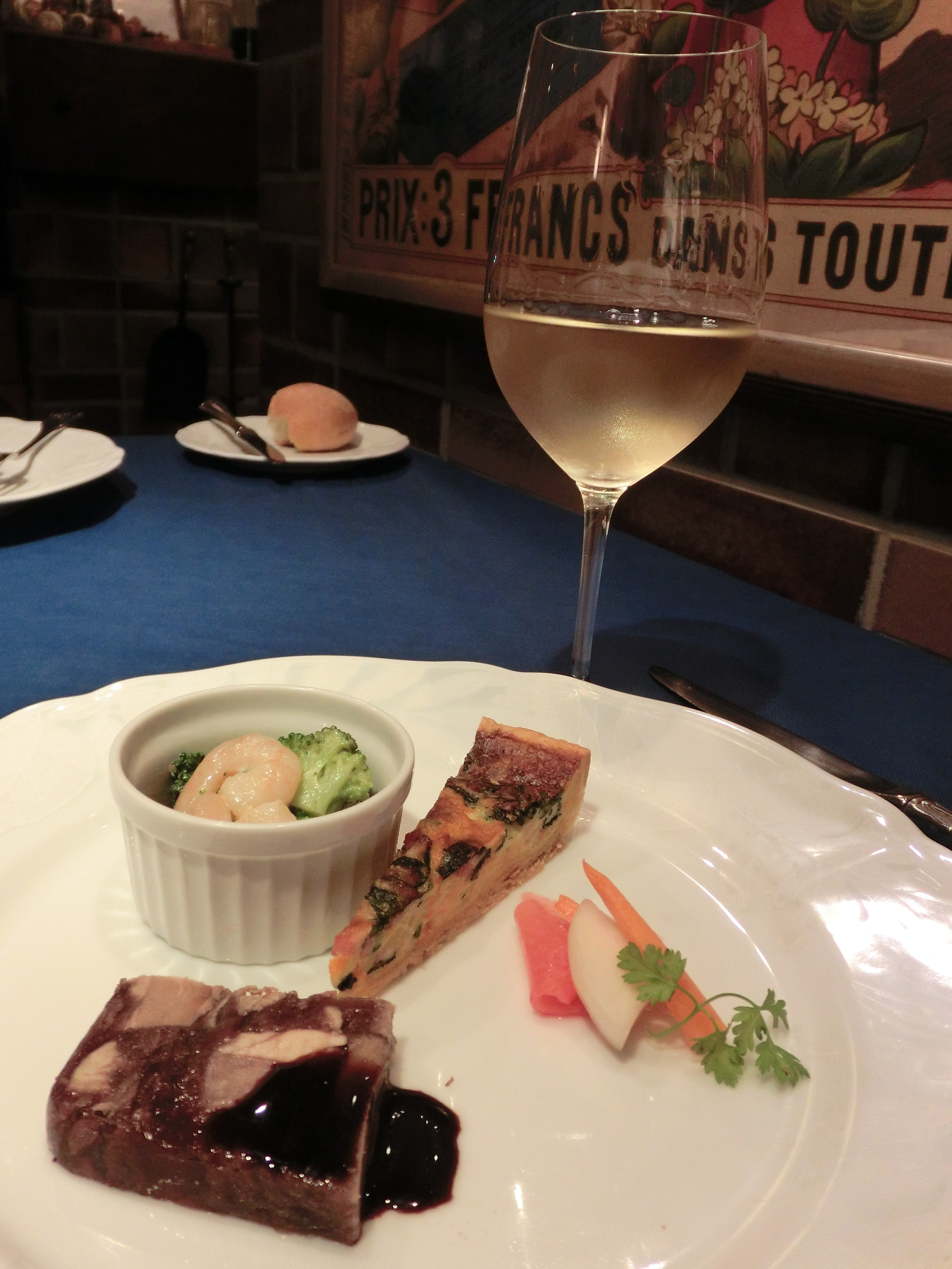 隠れ家レストラン