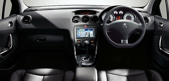 PEUGEOT308