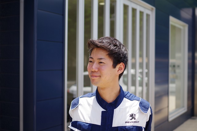 New Staff 情報