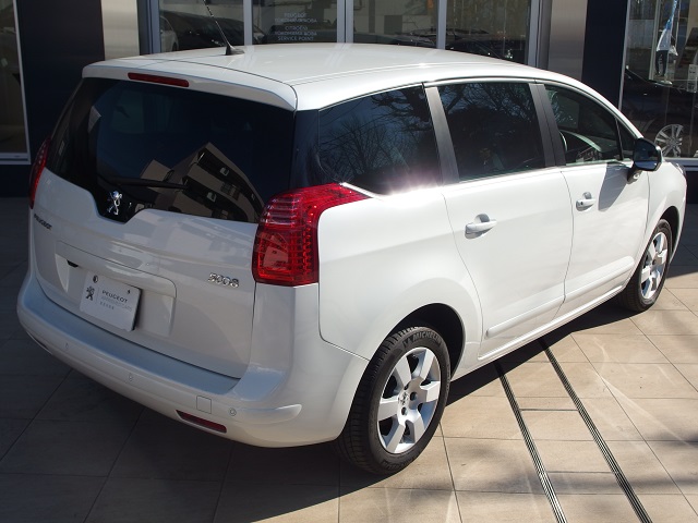 認定中古車入荷情報