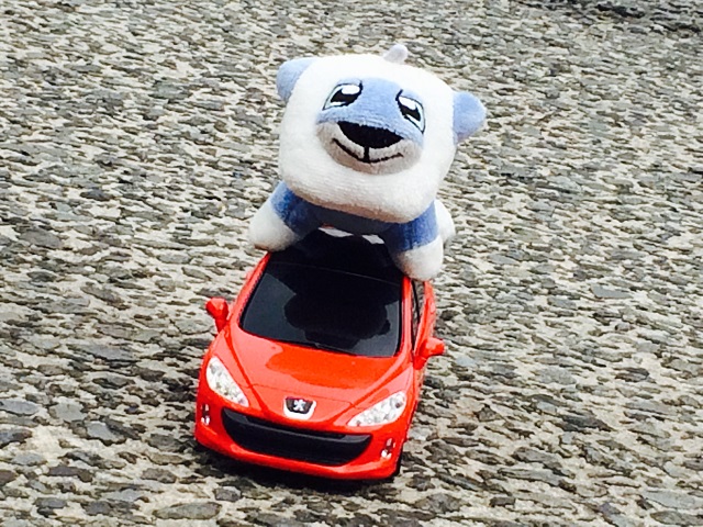 プジョーが疾走!!