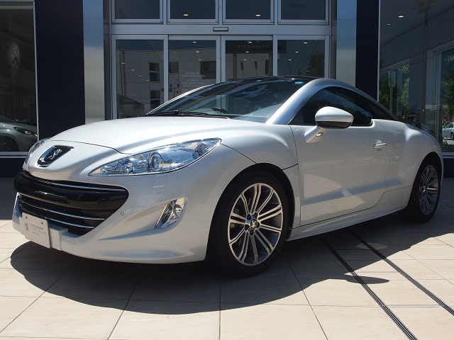 認定中古車入庫のご案内。