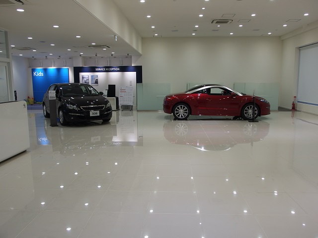 プジョー横浜青葉♪フレンチパーティー