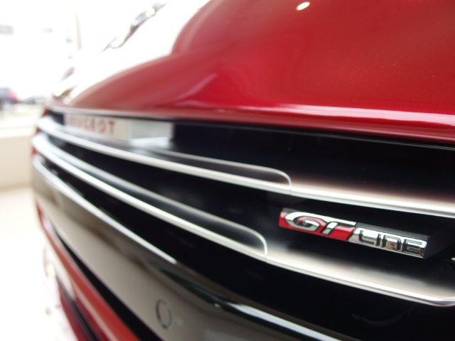 PEUGEOT GT Line Début