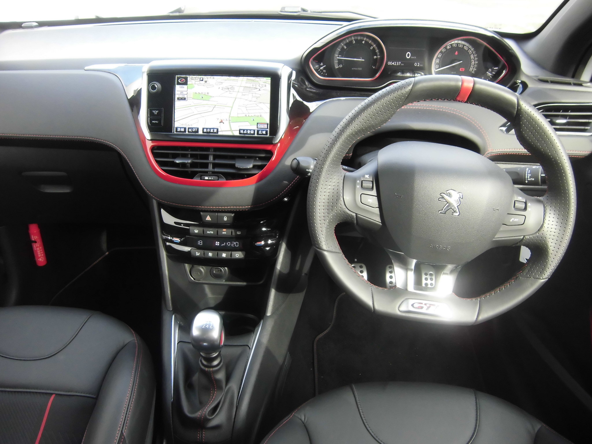認定中古車情報～ホットハッチ　“  ＧＴ ｉ ”～