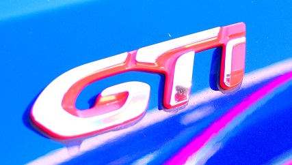 今日は暑い1日。そして、今週末は熱い2日間！！