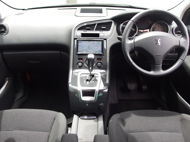 認定中古車の5008！