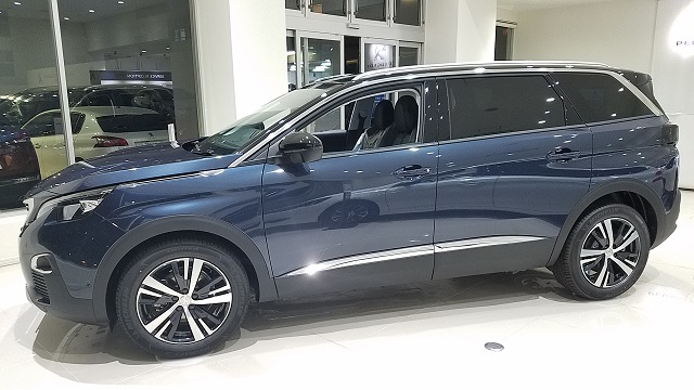 NEW5008ショールームへ^^