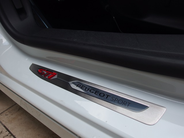 " Peugeot 308 GTi 270 by Peugeot Sport LHD 6MT "