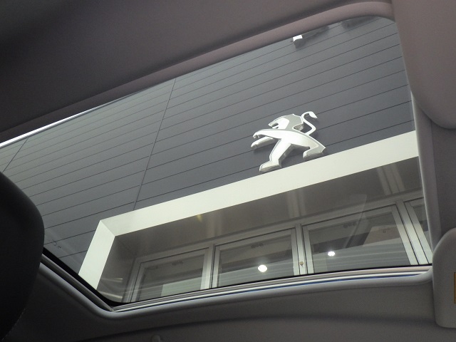 " Peugeot 2008 Allure UG. PGR. "