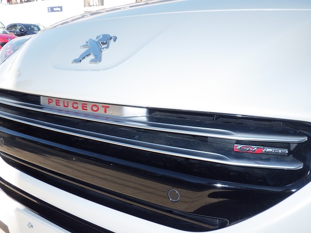 " Peugeot RCZ GT Line RHD 6AT "