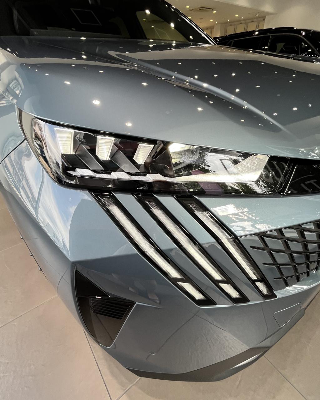 NEW3008のエクステリアの魅力を紹介🌟