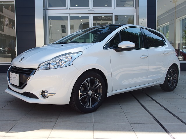 認定中古車：お買い得車