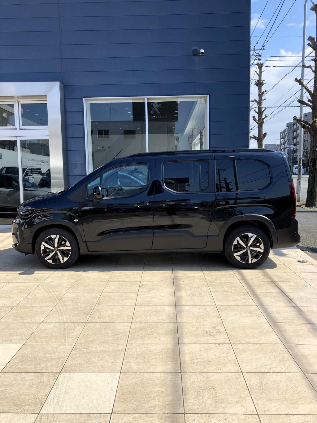 走るほどに感じる「プジョーらしさ」RIFTER！🚙💨