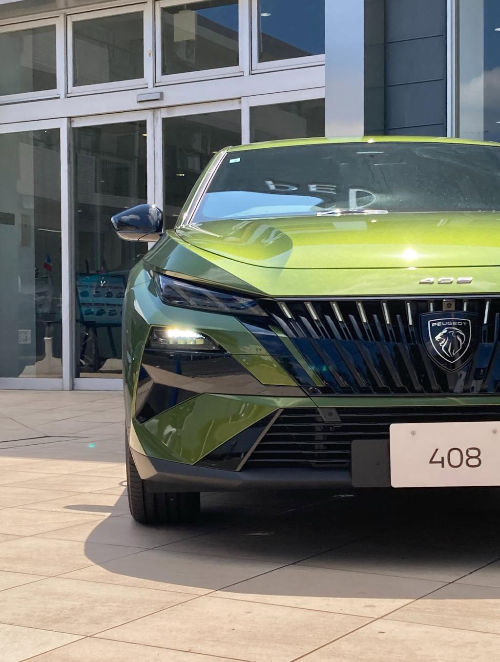 ✨NEW PEUGEOT 408 HYBRID デビューフェア開催！✨